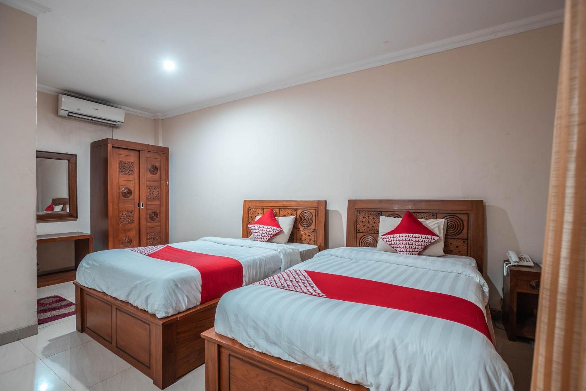 Super Oyo 686 Bunga Karang Hotel Bekasi Exterior foto